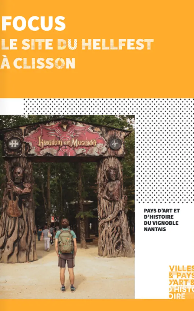 Le Vignoble Nantais, un territoire labellisé Pays d'Art et d'Histoire : les publications pour aider vos visites. Ici, brochure FOCUS - Le site du Hellfest à Clisson
