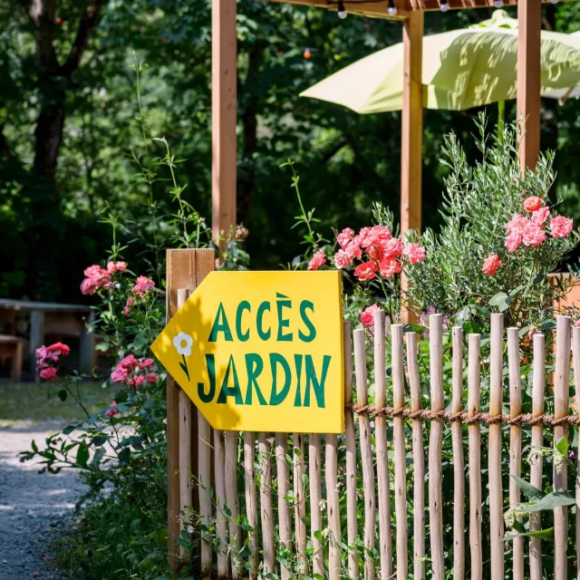 Les Guinguettes dans le Vignoble Nantais : Bar et Restaurant La Cascade