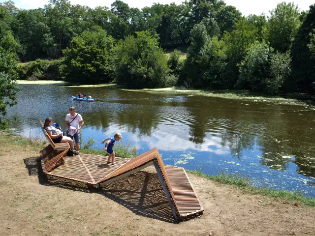 Our must-sees: the Voyage dans le Vignoble, by the Voyage à Nantes. Boarding at the Port de la Haye Fouassière