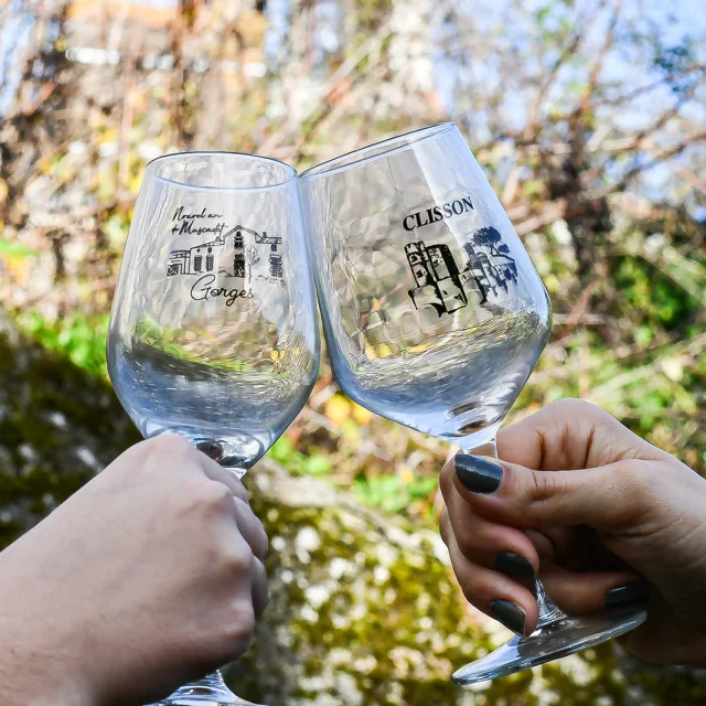 The Tourist Office shop, Clisson souvenirs: tasting glasses