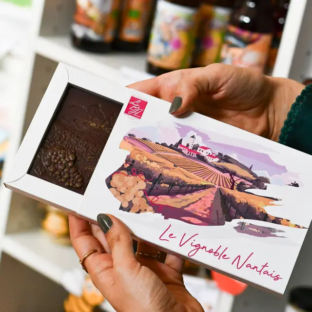 Spécialités et produits locaux : Les chocolats paysagés du Vignoble Nantais par la Blanche Hermine