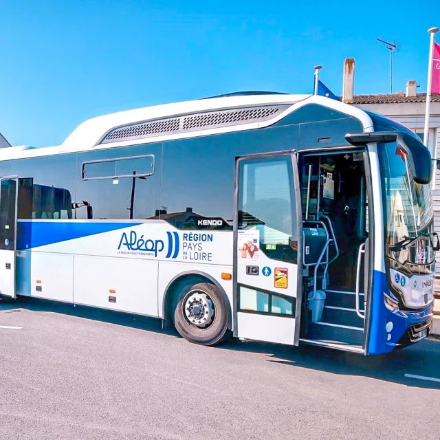 How to cycle to the Vignoble Nantais by bus and coach Aleop