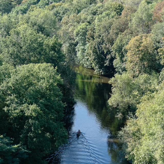 Our must-sees: the Pont Caffino site, its canoeing leisure centre, and a view of the Porte-vue lookout.