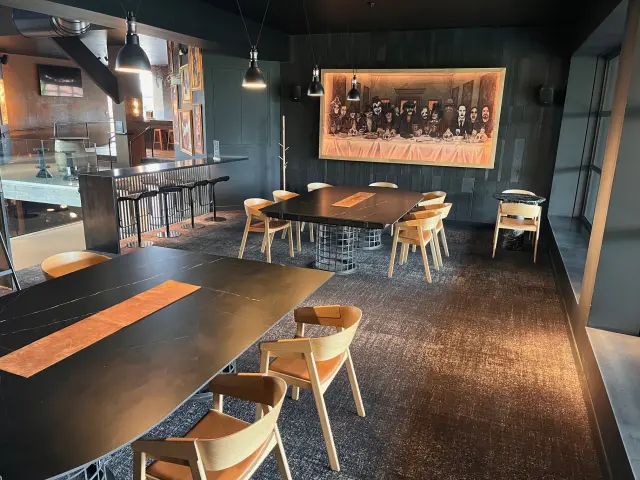 Séminaire Hellfest : dans la salle du Hellcity, sur le site du Hellfest - plus grand festival metal du monde