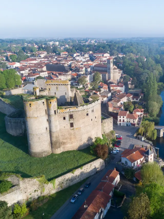 Nos incontournables : Le château de Clisson