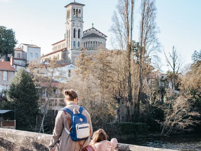 Jeu de piste Clisson pour enfants au cœur du centre historique