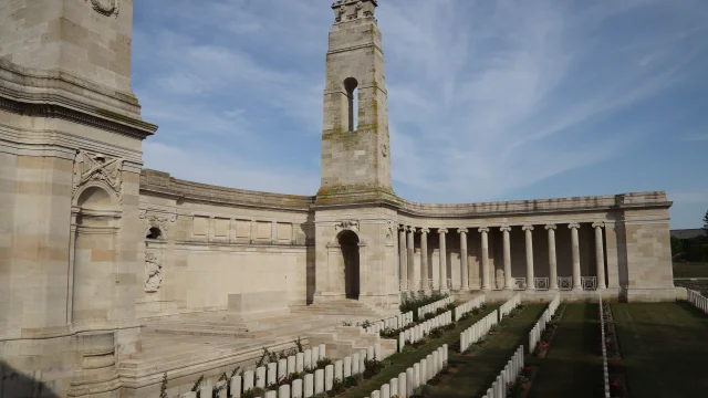 Memorial Vis En Artois