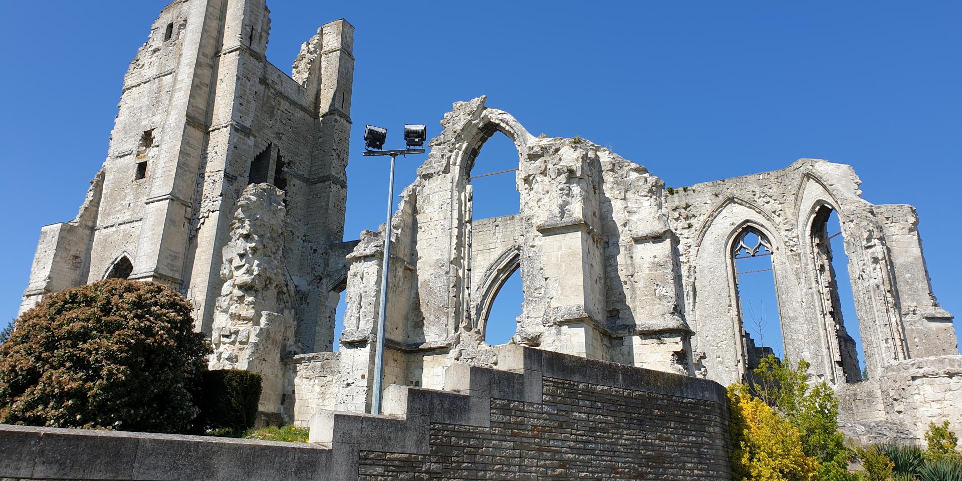 Ruinen der Kirche von Ablain-Saint-Nazaire © Matthieu Béquart APAT