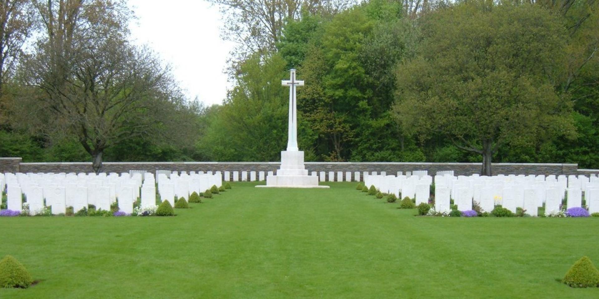 Canadian Cemetery N°2