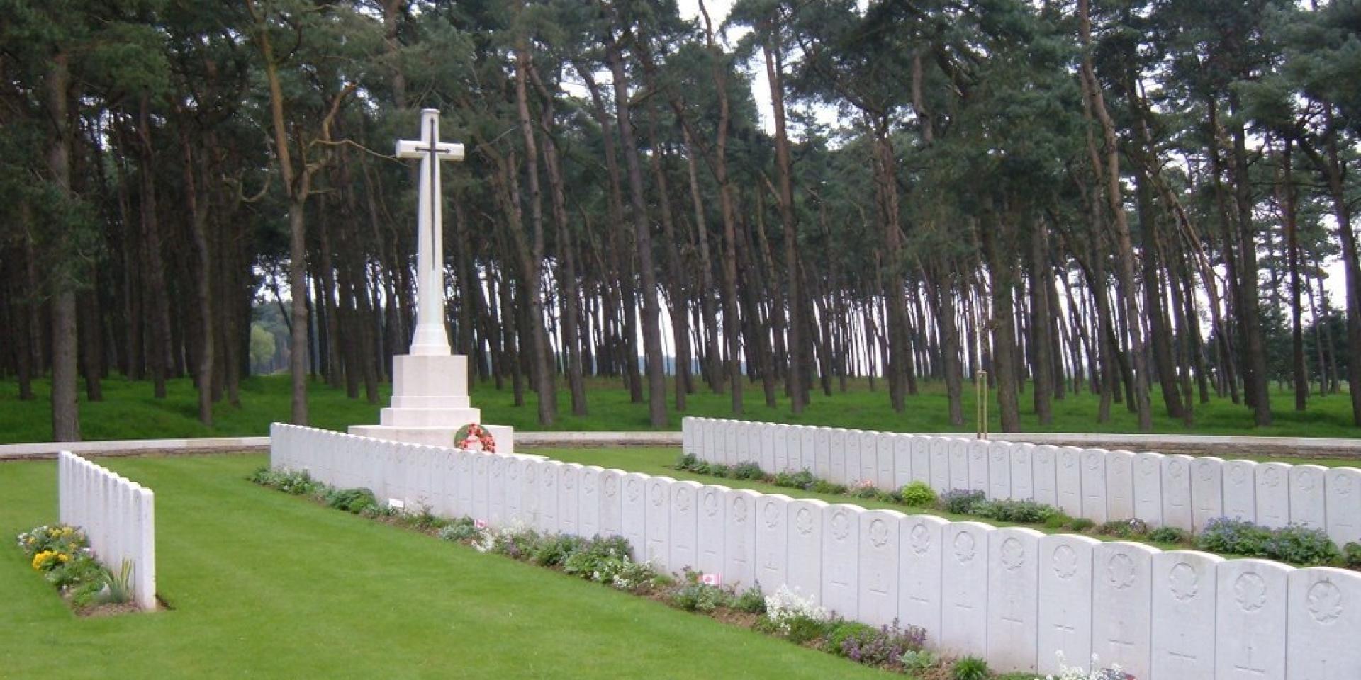 Givenchy Road Canadian Cemetery