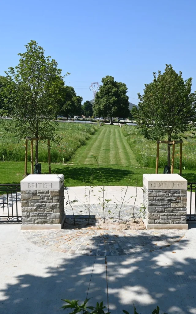 Loos British Cemetery