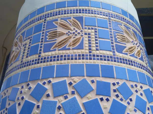 Mosaique des colonnades de la galerie thermale de Contrexéville