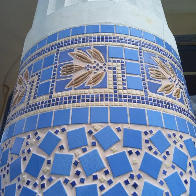 Mosaique des colonnades de la galerie thermale de Contrexéville