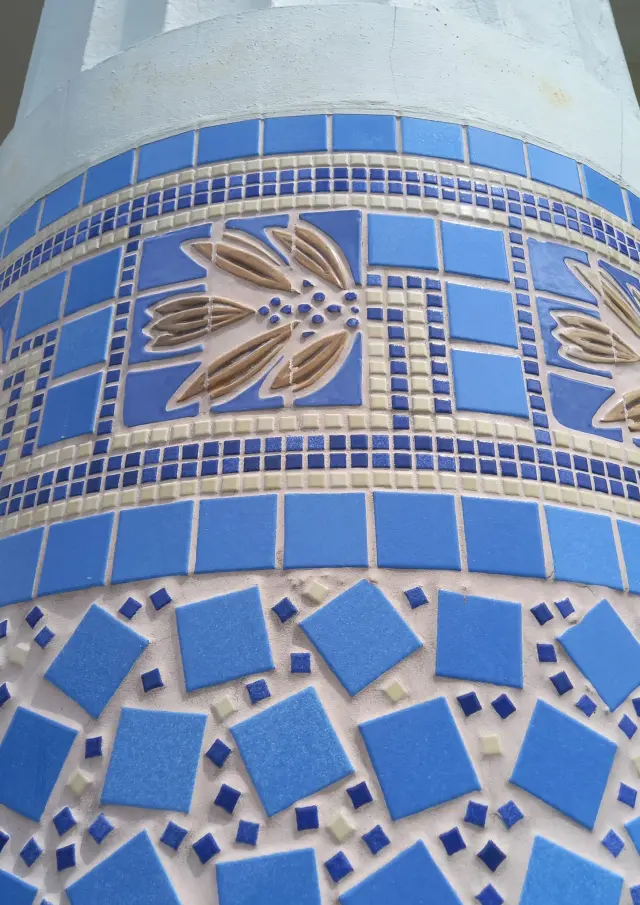 Mosaique des colonnades de la galerie thermale de Contrexéville