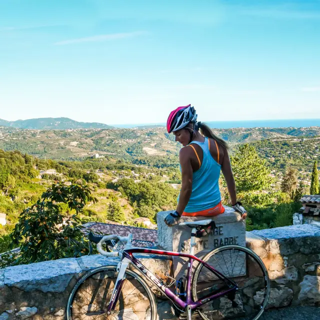 Cover Isabelle Fabre St Jeannet Velo 1422810 1920x1080 1