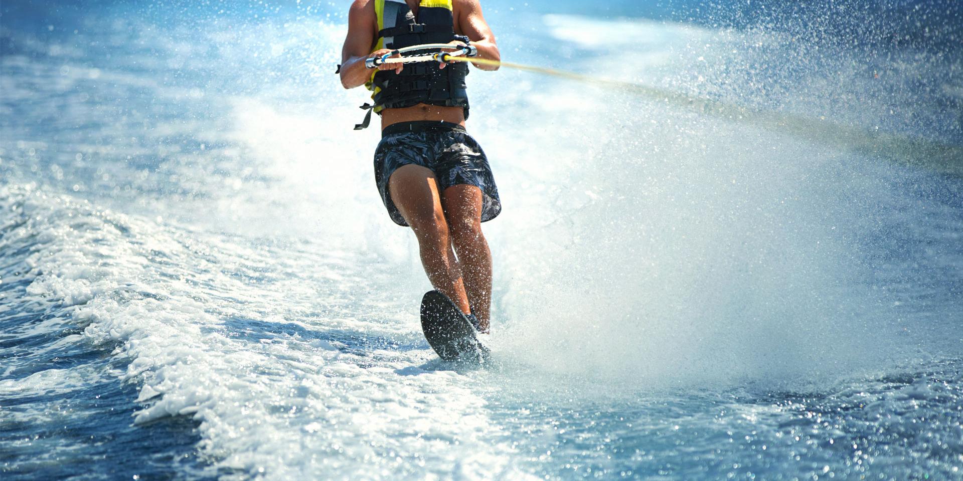 Cover Juan Les Pins Ski Nautique Istock 968831172 1920x1080 1