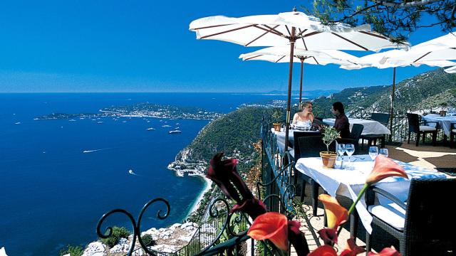 restaurantlecafedujardinlachevredor.jpg