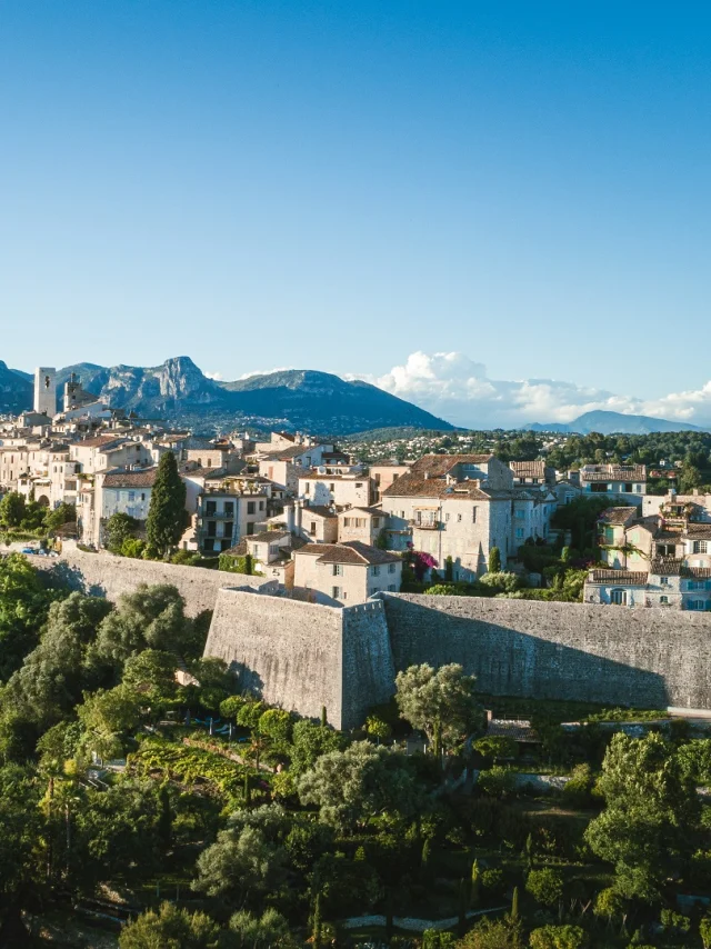 Saint-Paul de Vence : village perché emblématique de la Côte d’Azur