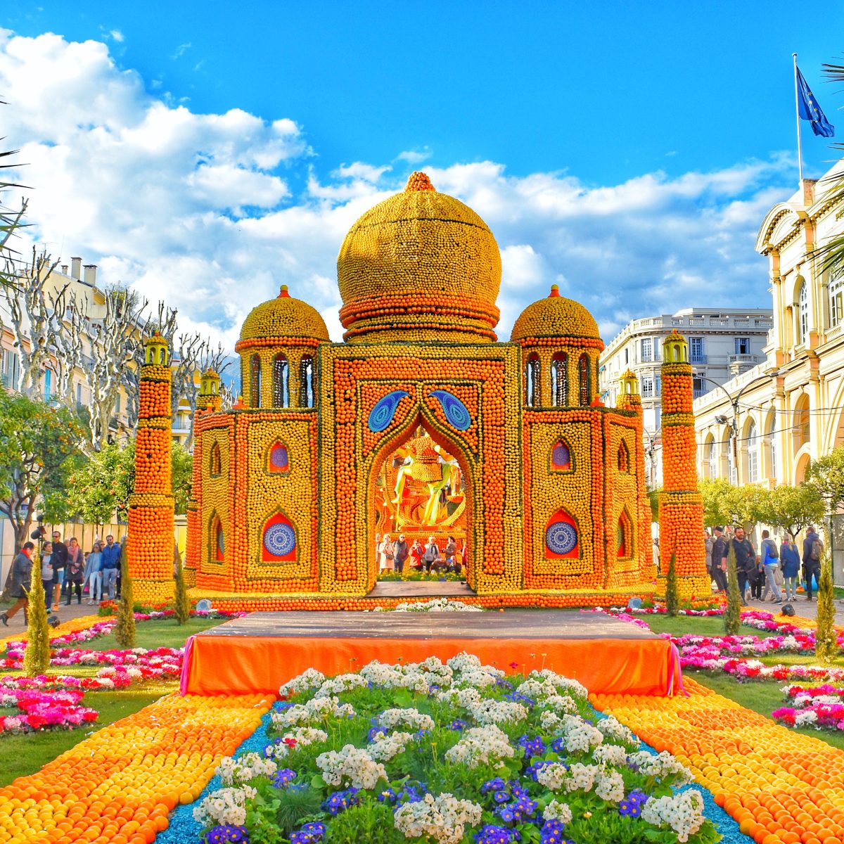 Visit Menton, its gardens and its heritage