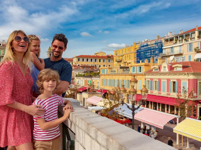 Famille Cours Saleya Nice Crt Cote D Azur France Jeromekelagopian1