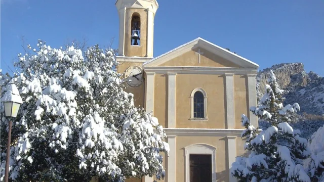 Peillon Villaggio Neige