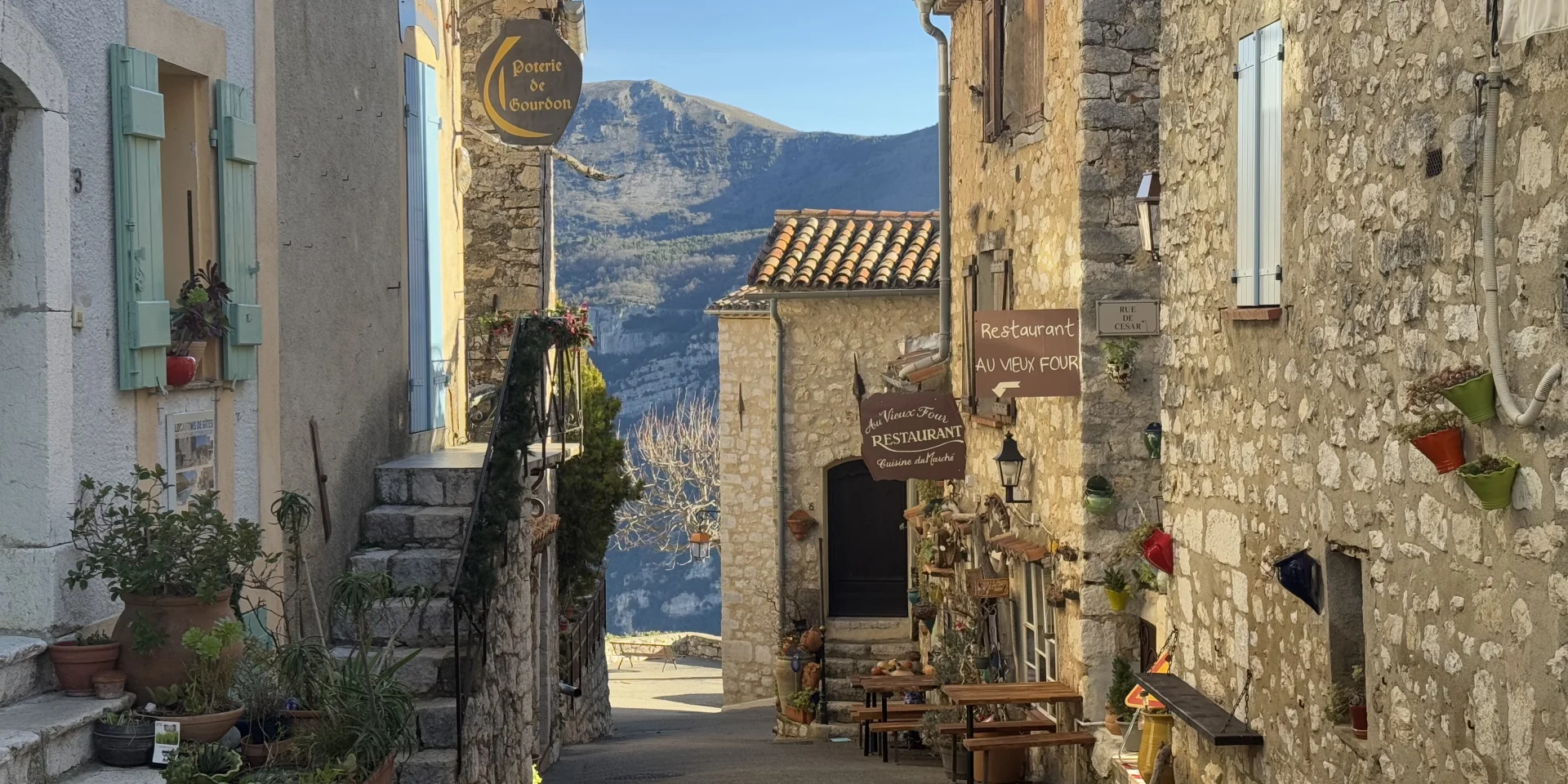 Gourdon, joyau perché de la Côte d’Azur avec vue imprenable