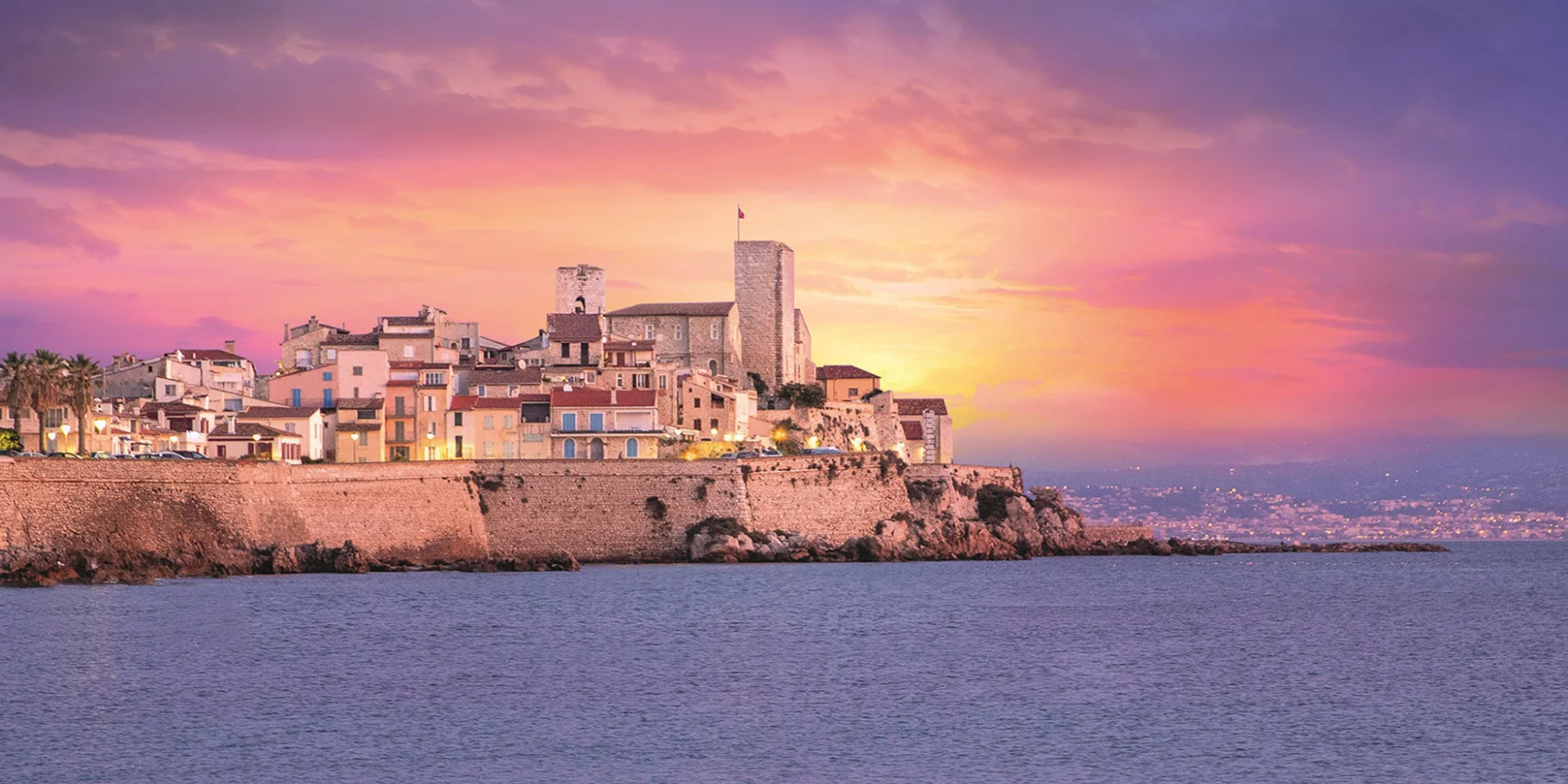 Antibes Remparts Roses Service Communication Ville Dantibes