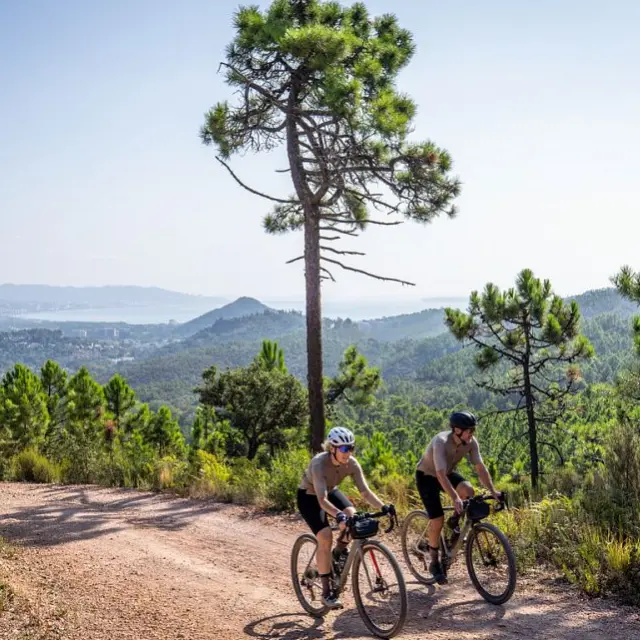 Destination Gravel à Mandelieu : une aventure entre mer et montagne
