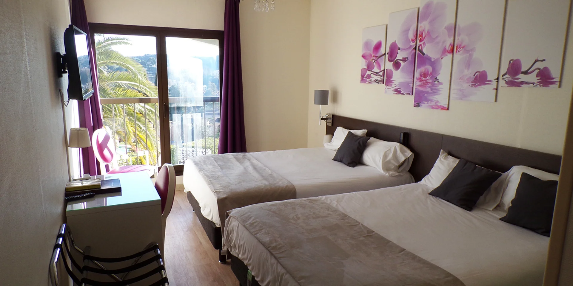 Hôtel Perla Riviera à Villeneuve-Loubet