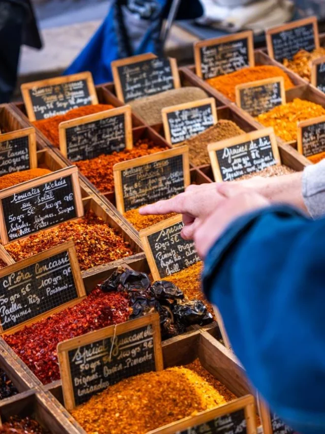 Marché provençal de Mougins : un festival de couleurs et de saveurs