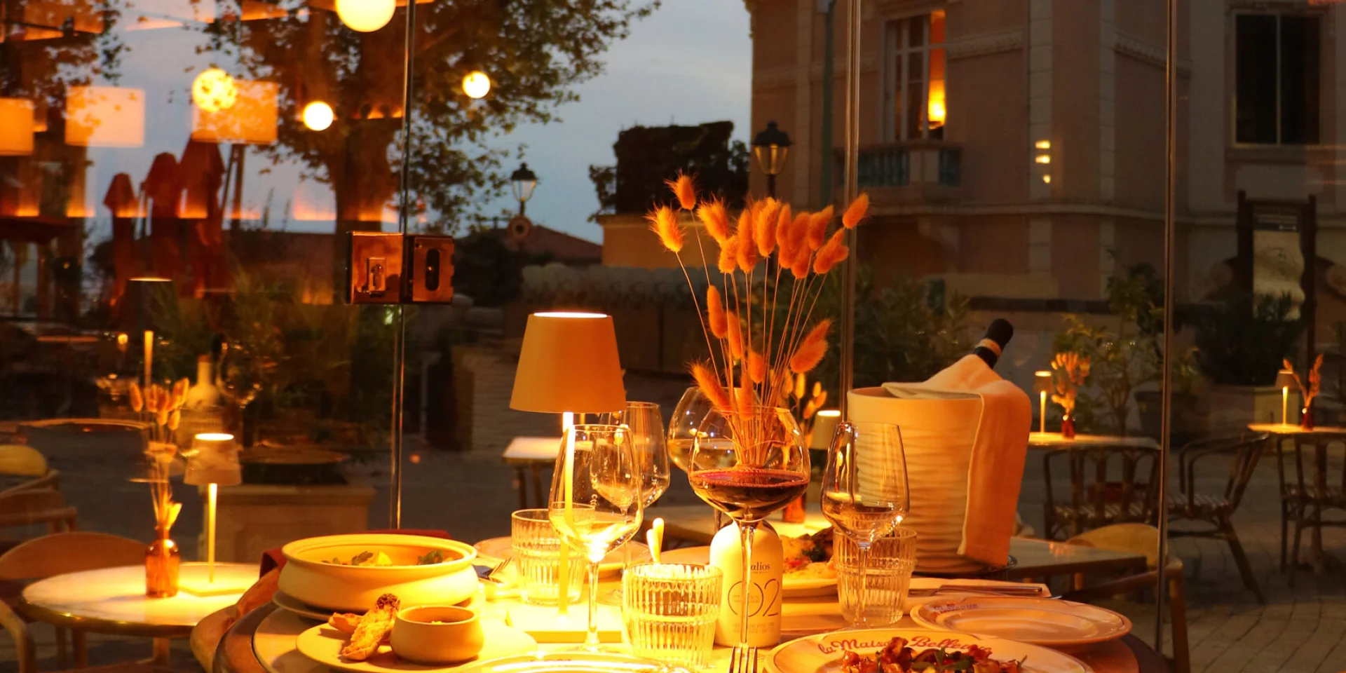 Dîner chaleureux à la Maison Bellevue : ambiance feutrée au Cannet