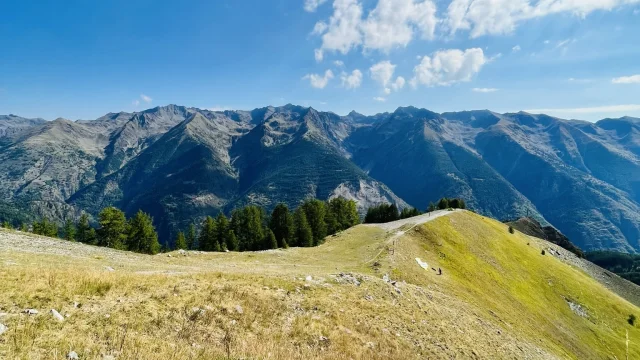 Auron Blick Berge Cote D'Azur Frankreich Tourismus Emilie Coulombeau