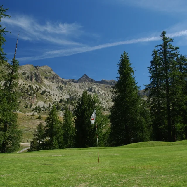 THE GOLF COURSE AT ISOLA