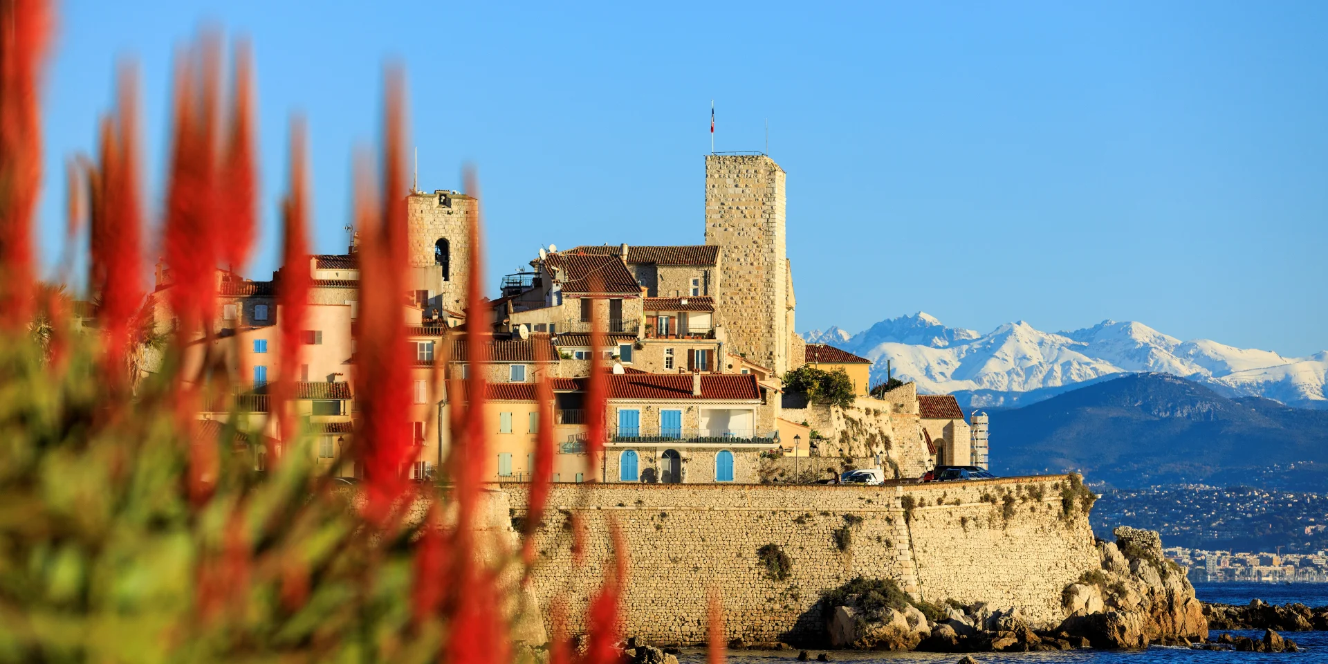 Antibes Mer Montagnes Enneigees