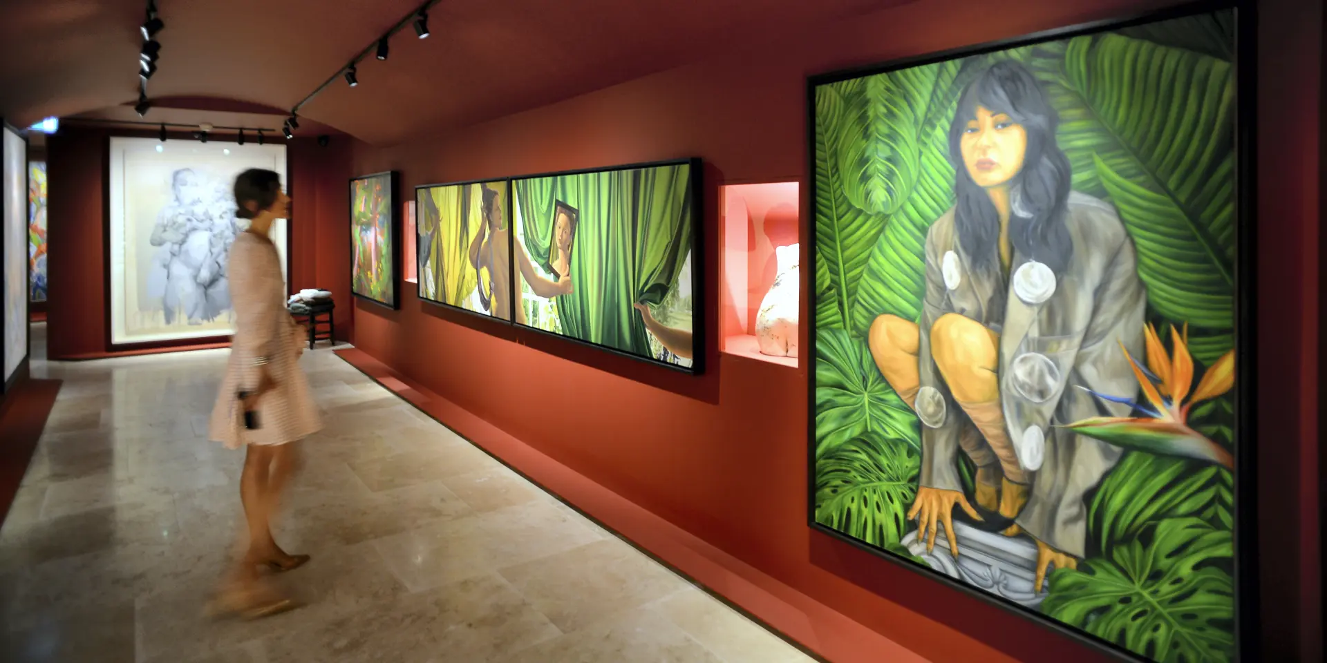 Visite du musée FAMM à Mougins sur la Côte d’Azur, avec des œuvres d’art contemporain féminines.