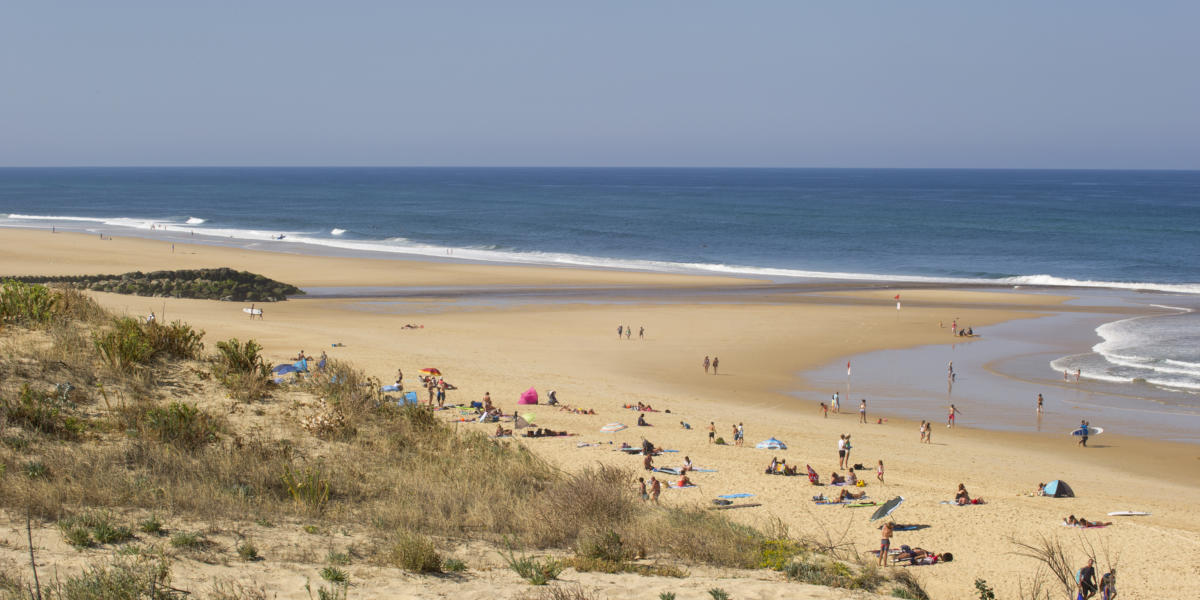 Contis plage à Saint Julien en Born Côte Landes Nature Tourisme