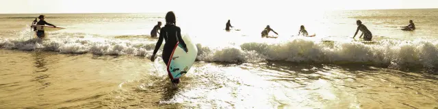 Suivre un cours de surf à Contis