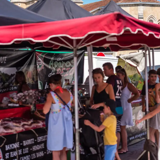 Marché estival à Lit-et-Mixe | Côte Landes Nature Tourisme