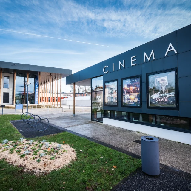 Cinéma et Espace Emile Vignes à Castets