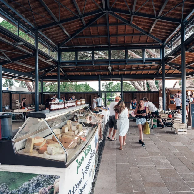 Marché de Saint Julien en Born | Côte Landes Nature