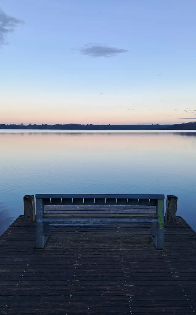 Ponton au Lac de Léon