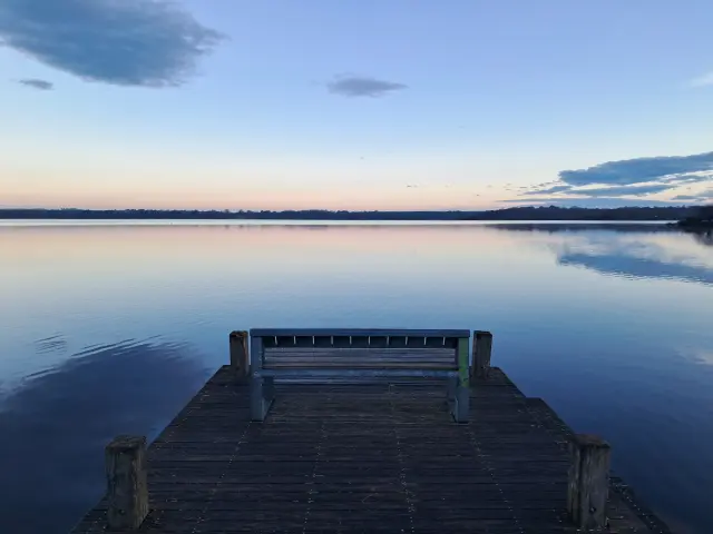 Ponton au Lac de Léon