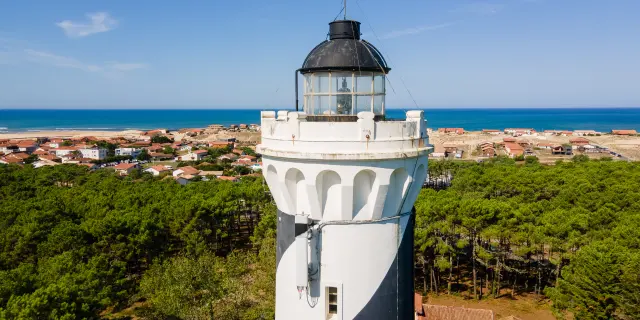Phare de Contis
