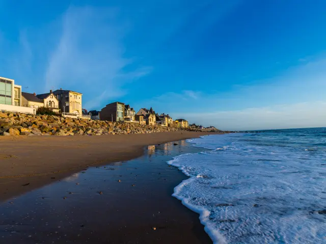 Maison en bord de plage avec vue sur l'océan