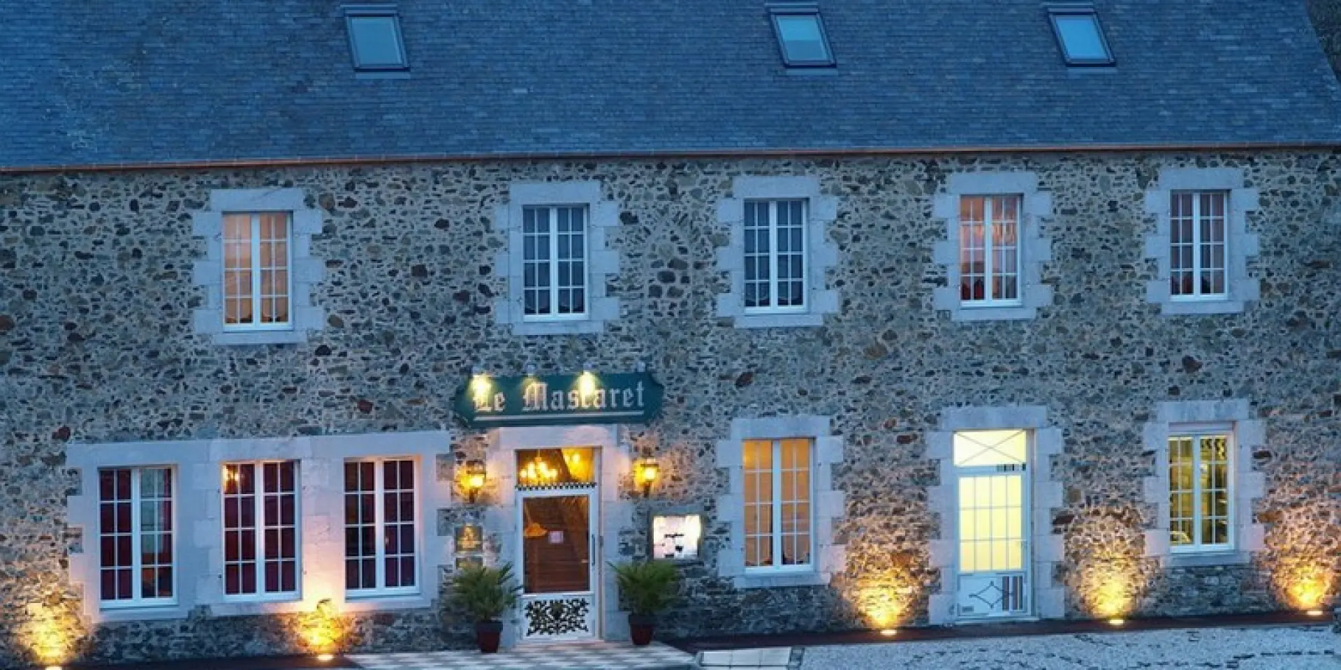 Façade restaurant le mascaret à Blainville sur Mer