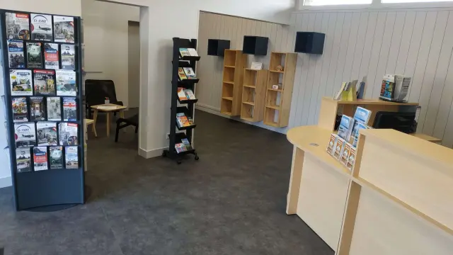Intérieur du bureau d'information touristique de Agon Coutainville