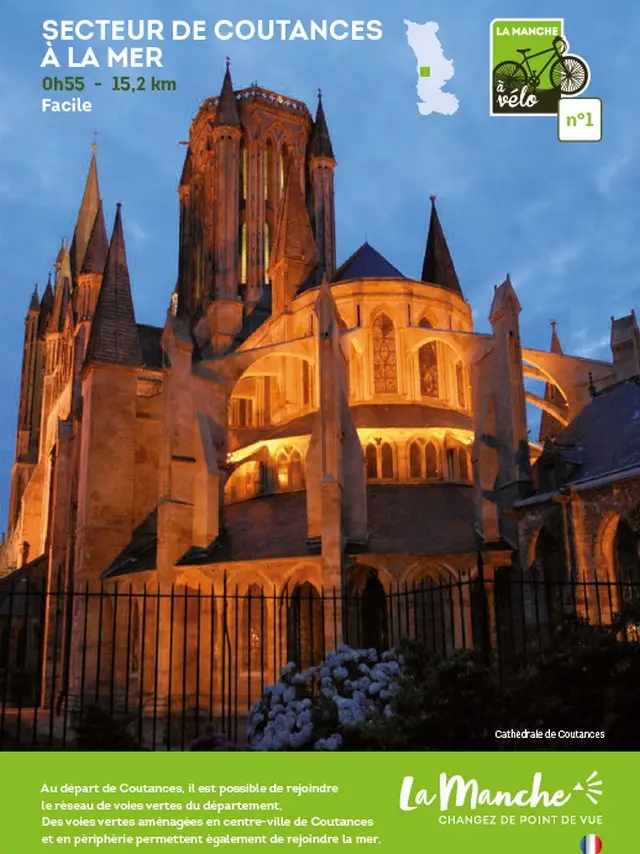 Kathedrale von Coutances nachts beleuchtet