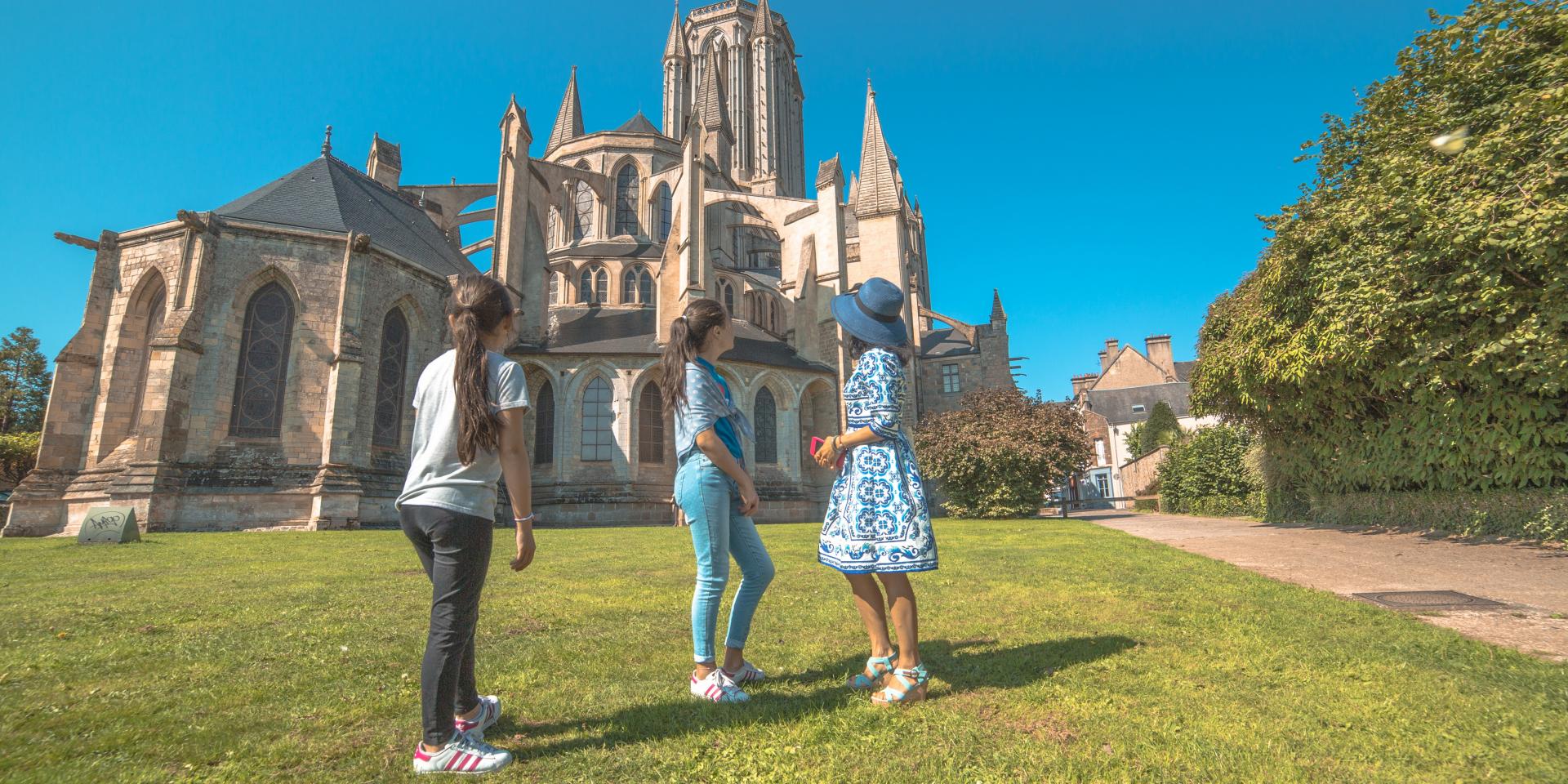 Visiter la cathédrale de Coutances en groupe | Coutances Tourisme ...