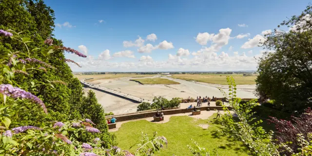 Vue panoramique depuis le haut du Mont-Saint-Michel