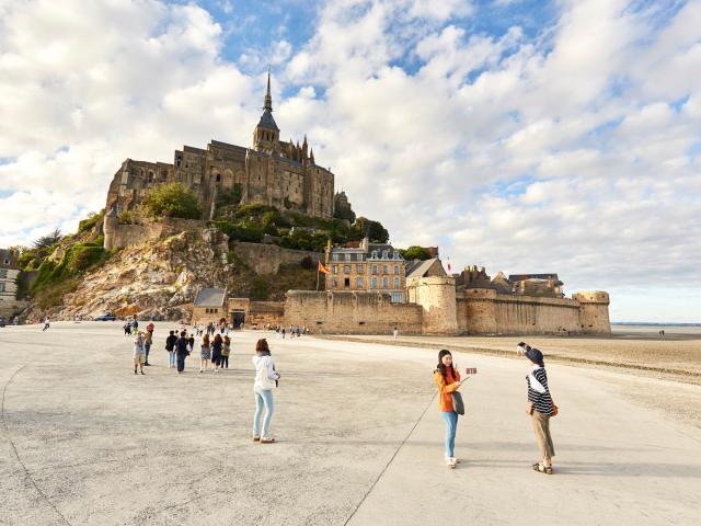 Le Mont-Saint-Michel vu depuis la plage
